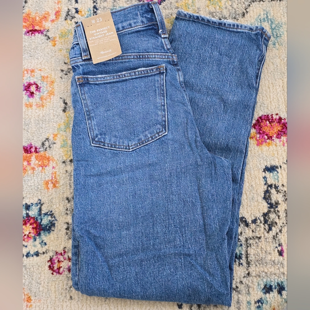 Nwt women's Madewell the perfect vintage straight jean size 23